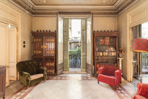 6 bedrooms apartment for sale in Barcelona, Catalonia, Spain № 9227