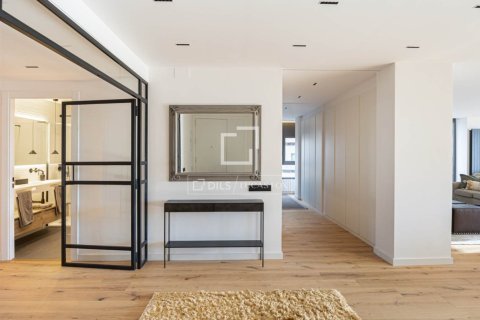 5 bedrooms apartment for sale in Barcelona, Catalonia, Spain № 9109 - photo 18