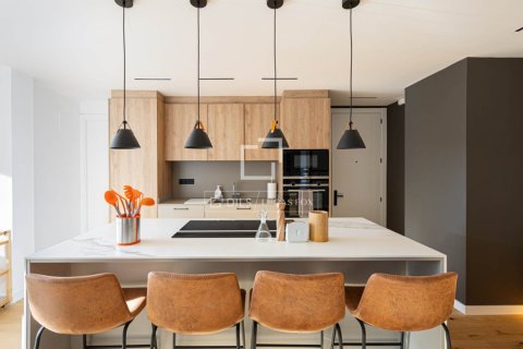 5 bedrooms apartment for sale in Barcelona, Catalonia, Spain № 9109 - photo 9