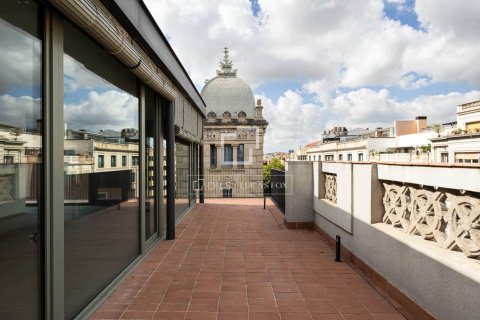 2 bedrooms penthouse for sale in Barcelona, Catalonia, Spain № 9165 - photo 4