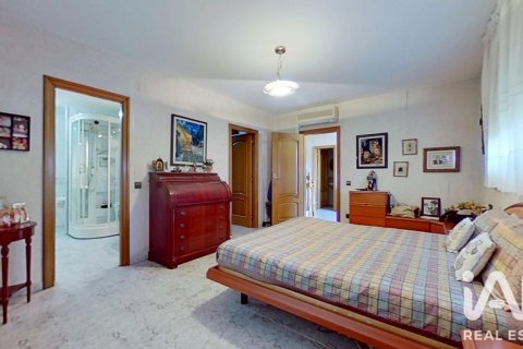 5 bedrooms house for sale in El Vendrell, Tarragona, Catalonia, Spain № 9137 - photo 10