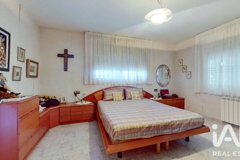 5 bedrooms house for sale in El Vendrell, Tarragona, Catalonia, Spain № 9137 - photo 7