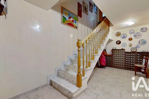 5 bedrooms house for sale in El Vendrell, Tarragona, Catalonia, Spain № 9137 - photo 30