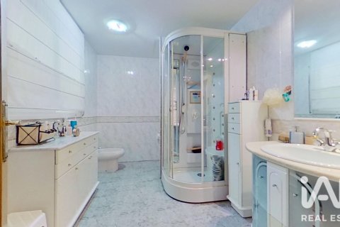 5 bedrooms house for sale in El Vendrell, Tarragona, Catalonia, Spain № 9137 - photo 9