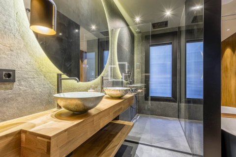 3 bedrooms apartment for rent in Barcelona, Catalonia, Spain № 9174 - photo 21
