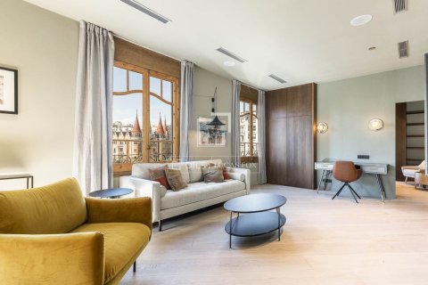 3 bedrooms apartment for rent in Barcelona, Catalonia, Spain № 9174