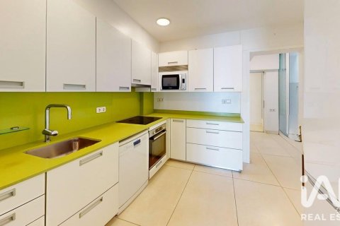 3 bedrooms apartment for sale in Sant Pol de Mar, Barcelona, Catalonia, Spain № 9189 - photo 12