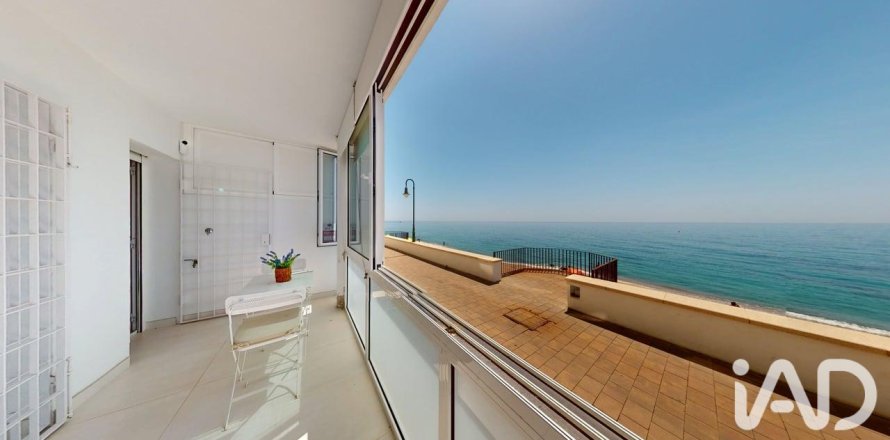 3 bedrooms apartment for sale in Sant Pol de Mar, Barcelona, Catalonia, Spain № 9189