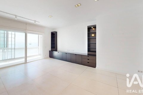 3 bedrooms apartment for sale in Sant Pol de Mar, Barcelona, Catalonia, Spain № 9189 - photo 21