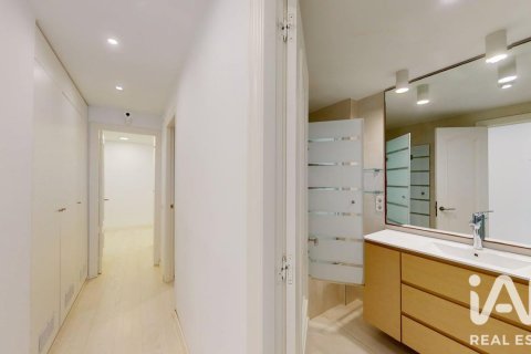 3 bedrooms apartment for sale in Sant Pol de Mar, Barcelona, Catalonia, Spain № 9189 - photo 17