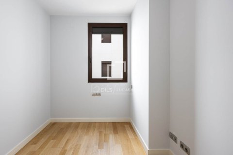 2 bedrooms apartment for sale in Barcelona, Catalonia, Spain № 9213 - photo 18