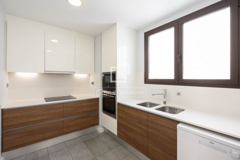 2 bedrooms apartment for sale in Barcelona, Catalonia, Spain № 9213 - photo 21
