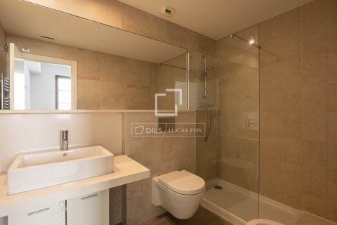 2 bedrooms apartment for sale in Barcelona, Catalonia, Spain № 9213 - photo 7