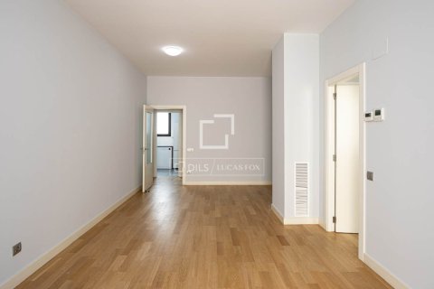 2 bedrooms apartment for sale in Barcelona, Catalonia, Spain № 9213 - photo 27