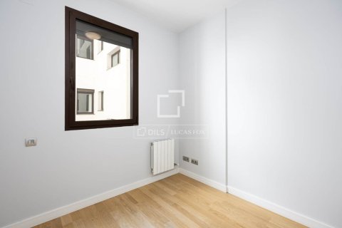 2 bedrooms apartment for sale in Barcelona, Catalonia, Spain № 9213 - photo 15
