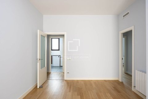 2 bedrooms apartment for sale in Barcelona, Catalonia, Spain № 9213 - photo 28