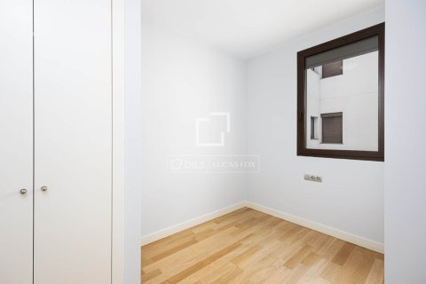 2 bedrooms apartment for sale in Barcelona, Catalonia, Spain № 9213 - photo 17