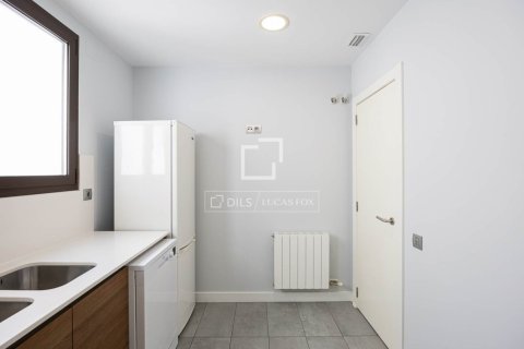 2 bedrooms apartment for sale in Barcelona, Catalonia, Spain № 9213 - photo 23
