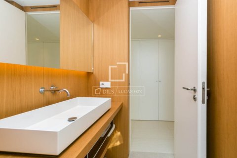 Снять в аренду виллу в Кастельдефельс, Испания с 6 спален, 400м², № 9272 - фото 22