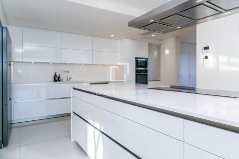 Снять в аренду виллу в Кастельдефельс, Испания с 6 спален, 400м², № 9272 - фото 9