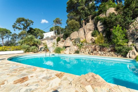 1007 m² land plot à vendre à Lloret de Mar, Girona, Catalonia, Spain № 6684 - photo 7