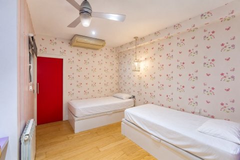 Купить квартиру в Барселона, Испания с 4 спальни, 140м², № 9046 - фото 21