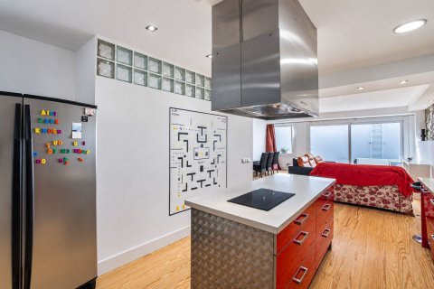 Купить квартиру в Барселона, Испания с 4 спальни, 140м², № 9046 - фото 4