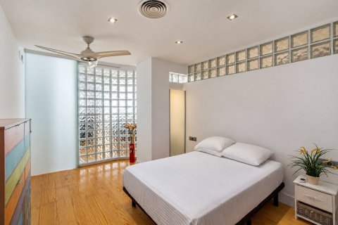 Купить квартиру в Барселона, Испания с 4 спальни, 140м², № 9046 - фото 28
