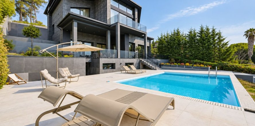 5 bedrooms villa for sale in Sant Cugat Del Valles, Barcelona, Catalonia, Spain № 9148