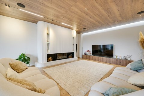 5 bedrooms villa for sale in Sant Cugat Del Valles, Barcelona, Catalonia, Spain № 9148 - photo 13