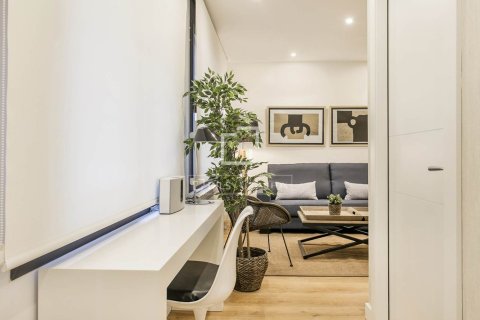 1 bedroom apartment for sale in Barcelona, Catalonia, Spain № 9053 - photo 2