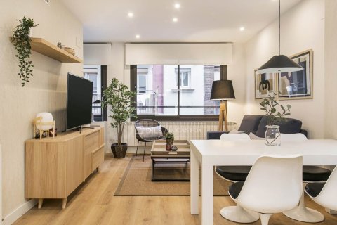 1 bedroom apartment for sale in Barcelona, Catalonia, Spain № 9053