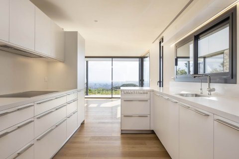 Снять в аренду виллу в Барселона, Испания с 7 спален, 569м², № 9271 - фото 14