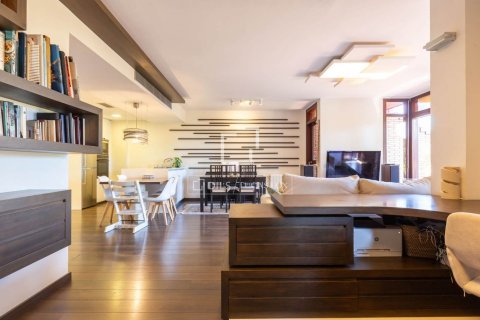 4 bedrooms apartment for sale in Sant Just Desvern, Barcelona, Catalonia, Spain № 9155 - photo 16