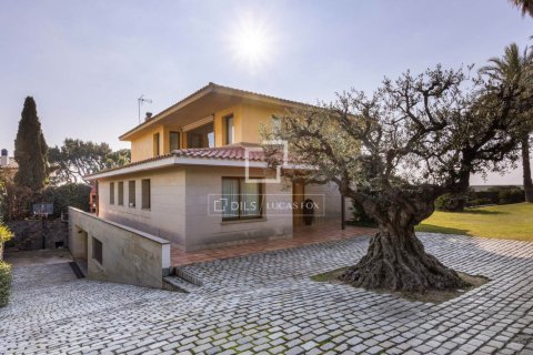5 bedrooms villa for sale in Alella, Barcelona, Catalonia, Spain № 9120 - photo 17