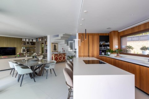 4 bedrooms villa for sale in Sant Pol de Mar, Barcelona, Catalonia, Spain № 9057 - photo 13