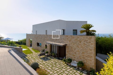 4 bedrooms villa for sale in Sant Pol de Mar, Barcelona, Catalonia, Spain № 9057 - photo 3