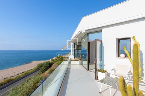 4 bedrooms villa for sale in Sant Pol de Mar, Barcelona, Catalonia, Spain № 9057 - photo 26