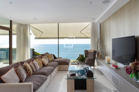4 bedrooms villa for sale in Sant Pol de Mar, Barcelona, Catalonia, Spain № 9057 - photo 10