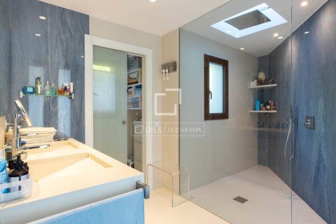 4 bedrooms villa for sale in Sant Pol de Mar, Barcelona, Catalonia, Spain № 9057 - photo 17