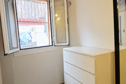 2 bedrooms apartment for sale in Barcelona, Catalonia, Spain № 9141 - photo 16