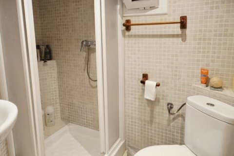 2 bedrooms apartment for sale in Barcelona, Catalonia, Spain № 9141 - photo 24