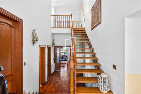Купить виллу в Кабрильс, Испания с 4 спальни, 419м², № 9212 - фото 6