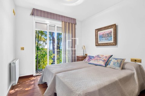 Купить виллу в Кабрильс, Испания с 4 спальни, 419м², № 9212 - фото 12