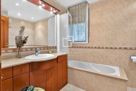 Купить виллу в Кабрильс, Испания с 4 спальни, 419м², № 9212 - фото 14