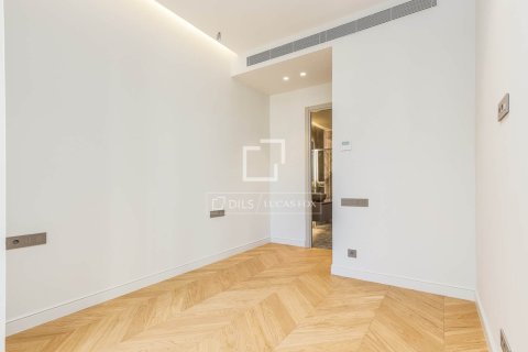 Купить квартиру в Барселона, Испания с 3 спальни, 127м², № 9254 - фото 27