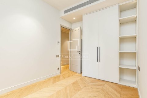 Купить квартиру в Барселона, Испания с 3 спальни, 127м², № 9254 - фото 20