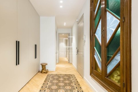 Купить квартиру в Барселона, Испания с 3 спальни, 127м², № 9254 - фото 14