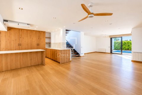 5 bedrooms villa for sale in Sitges, Barcelona, Catalonia, Spain № 9163 - photo 10