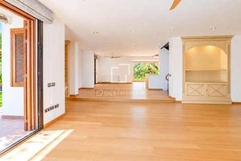5 bedrooms villa for sale in Sitges, Barcelona, Catalonia, Spain № 9163 - photo 9